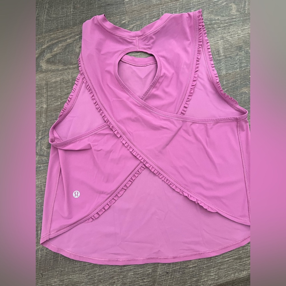 Lululemon top